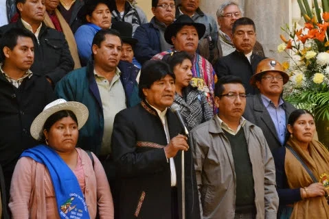[볼리비아] 볼리비아, 보편적 시민권 도입을 주장하다