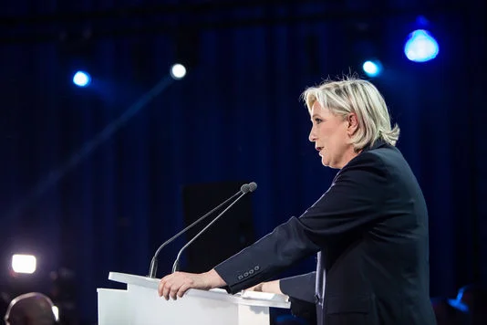 [프랑스] 마크롱과 르펜, 두 후보의 거의 상반되는 정책