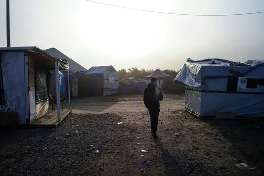 [국제뉴스_프랑스] 칼레, 정부는 프랑스 각지로 떠나라 하고, 난민들은 영국을 꿈꾼다