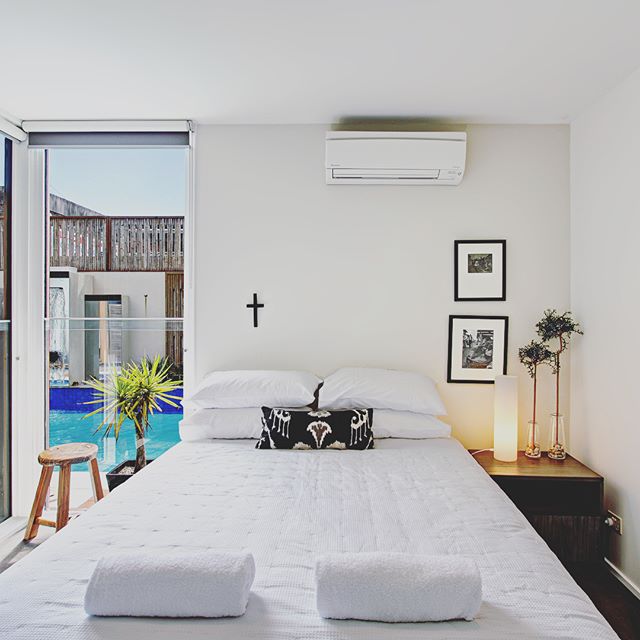 Take a dip in the pool, through your private entry, or laze around on the couch to recover from the previous nights adventures. You&rsquo;ll feel at home either way in our poolside apartments. 🌅🏖
&mdash;&mdash;&mdash;&mdash;&mdash;&mdash;&mdash;&mdash;&mdash;&mdash;&mdash;&mdash;&mdash;&mdash;&mdash;&mdash;&mdash;&mdash;&mdash;&mdash;&mdash;&mdash;&mdash;&mdash;&mdash;&mdash;&mdash;#relax #lazy #byronbay #poolside  #pool #chillout #holiday #beautiful