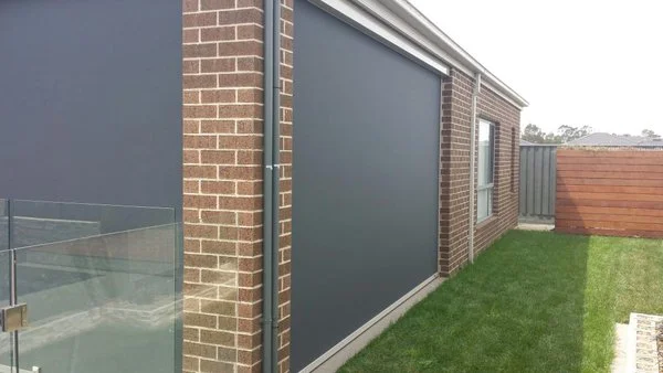 Outdoor-Zipscreen-Blind.jpg