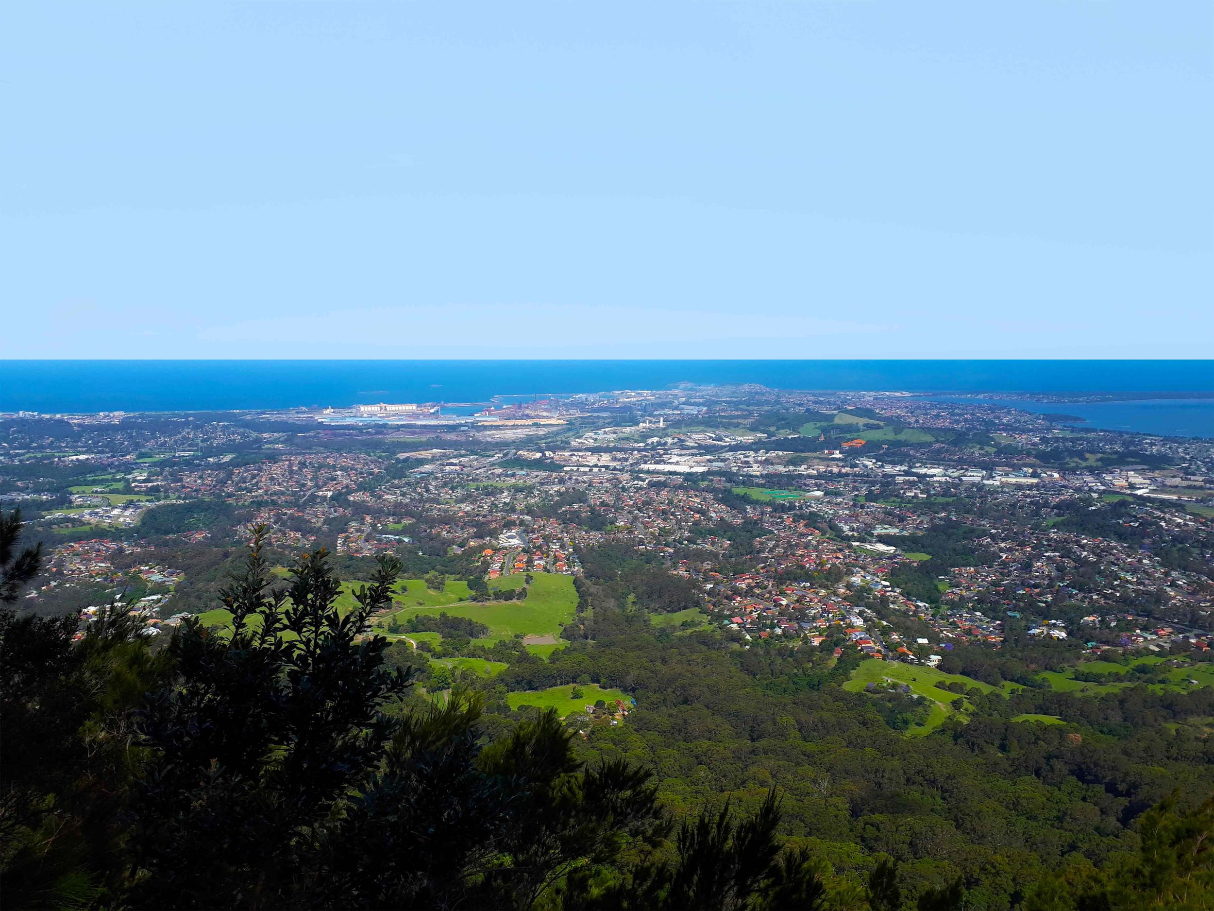 Kembla-summit.jpg