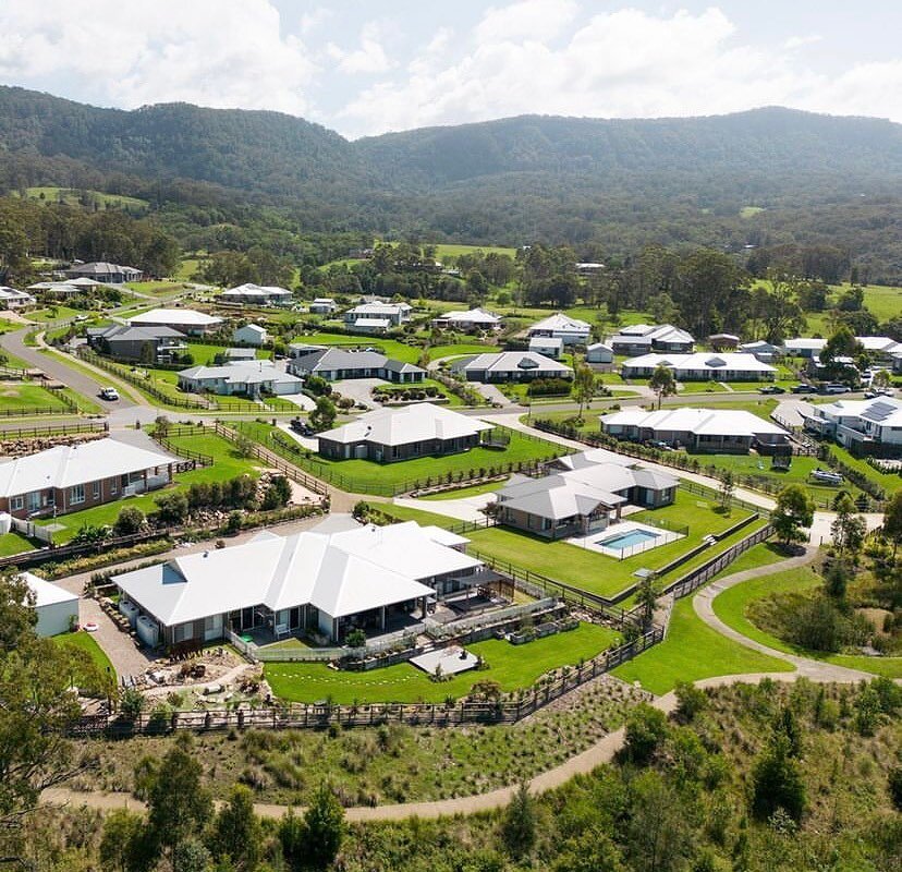 LIVE LIFE AT VISTA PARK // 🏠
Step into @vista_park at Wongawilli and unlock a lifestyle that transcends time. 
Perfect for young families, this unique setting offers more than a new home - it provides a lifestyle immersed in history with scenic view