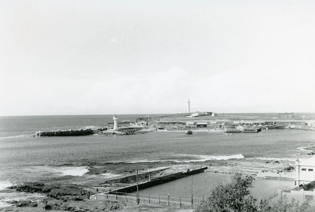 Pools and pavilions of the Coal Coast