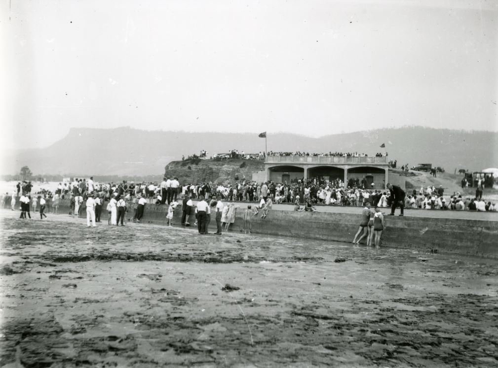 Woonona Baths