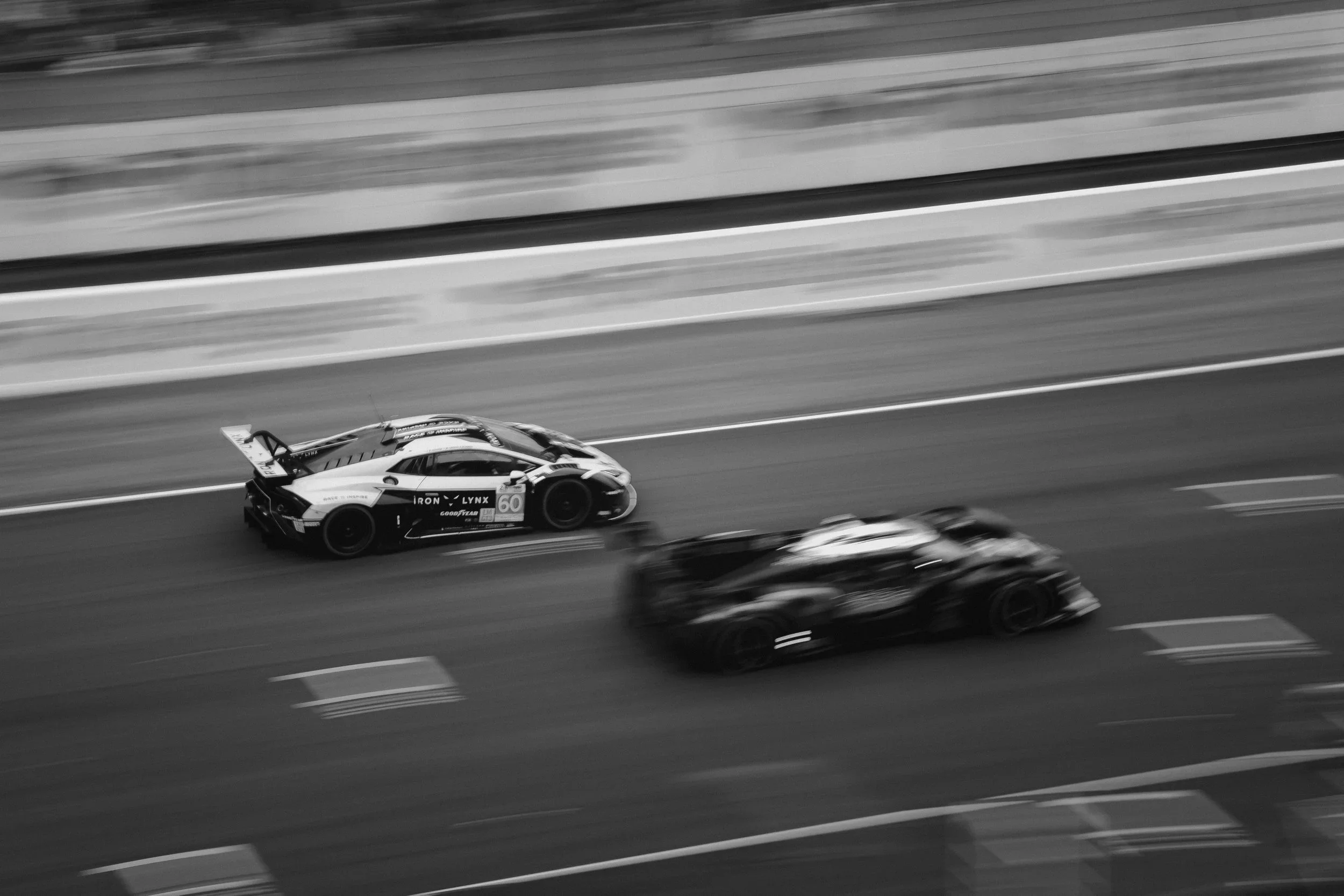 LeMans_BlackandWhite_Racing.webp