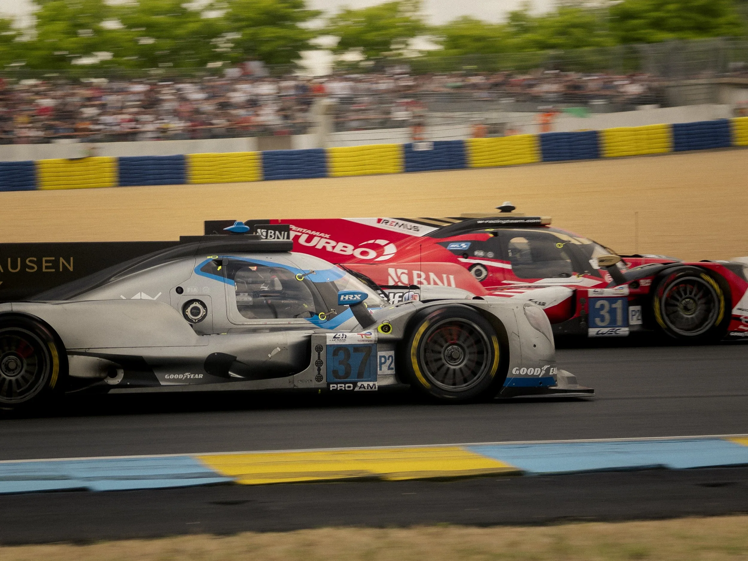 Racewaystraight_LeMans.webp