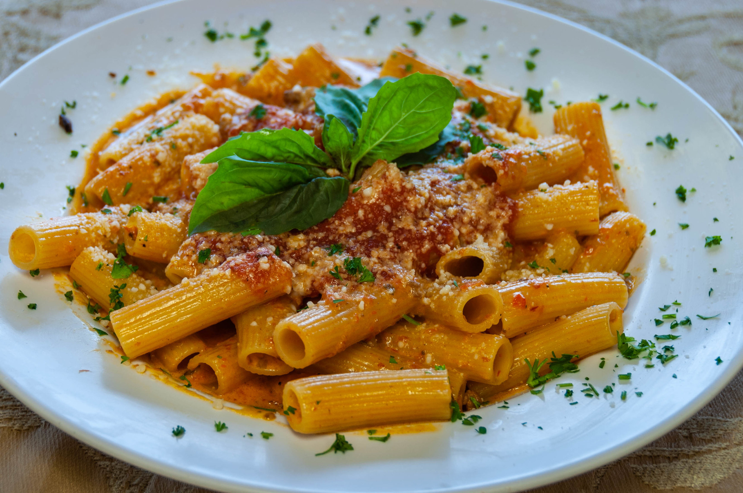 Rigatoni Bolognese.jpg