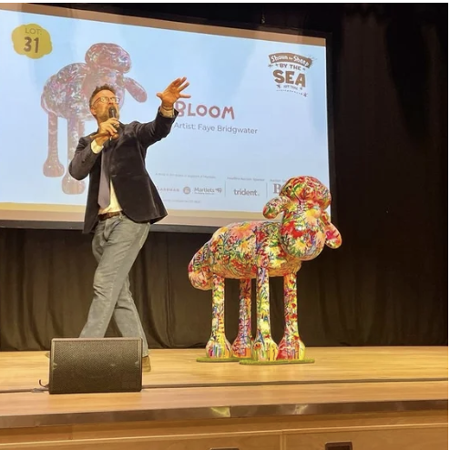 Shaun By The Sea Auction - Bloom Raises £25,000 For Martlets!