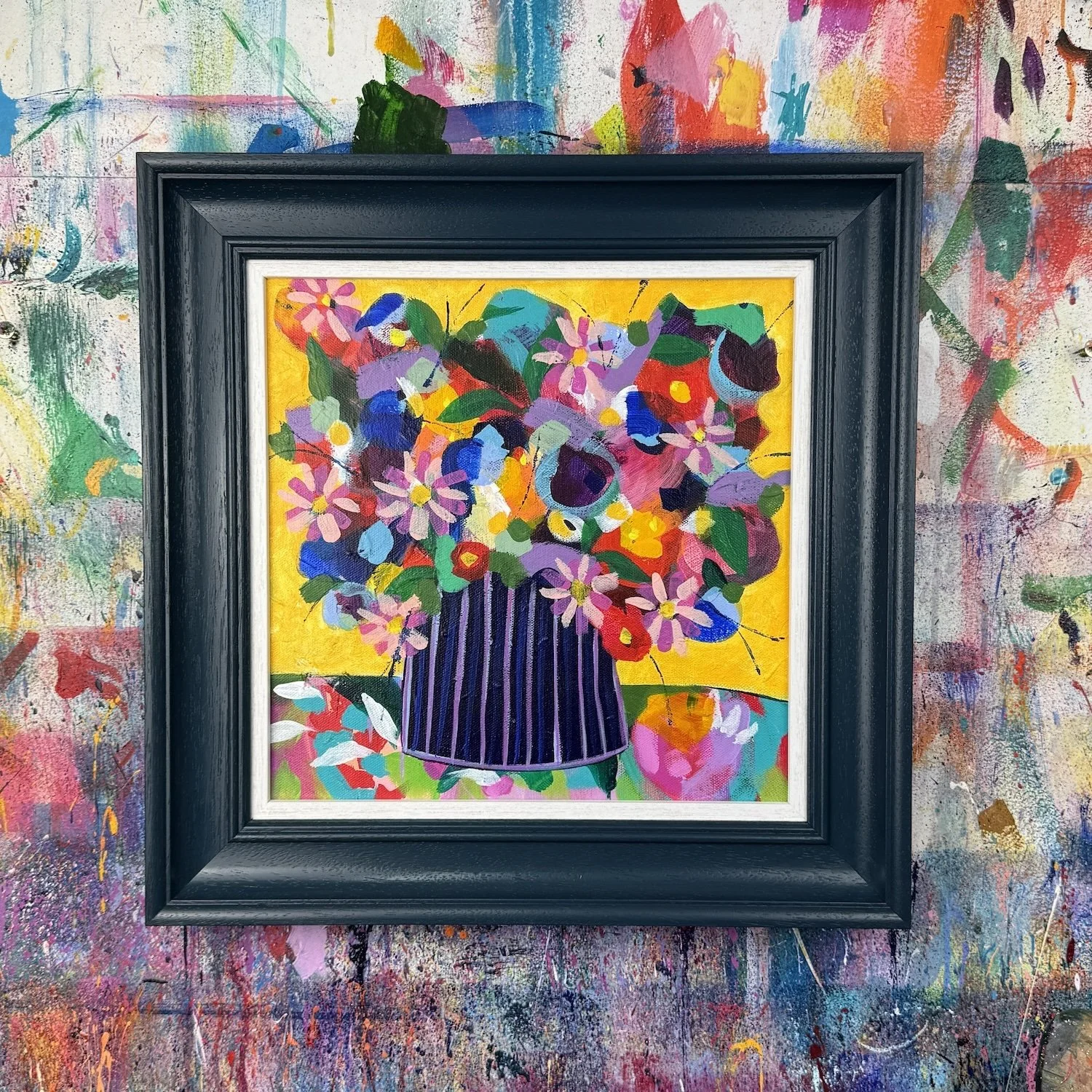 Bold artwork of beautiful flowers by Faye Bridgwater