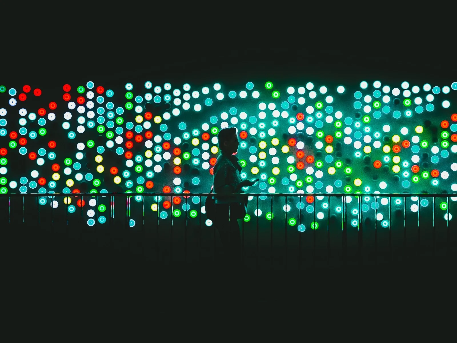 pattern-light-silhouette.jpg