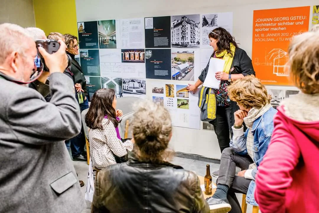 Corona Gsteu talking about architecture at Vienna-Design-Week; ©Kramar Kollektiv Fischka