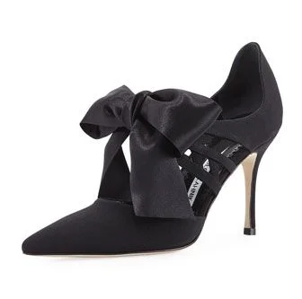 Manolo Blahnik Ribbon Satin Pump $845 Navy, bows, Manolos...need I say more!