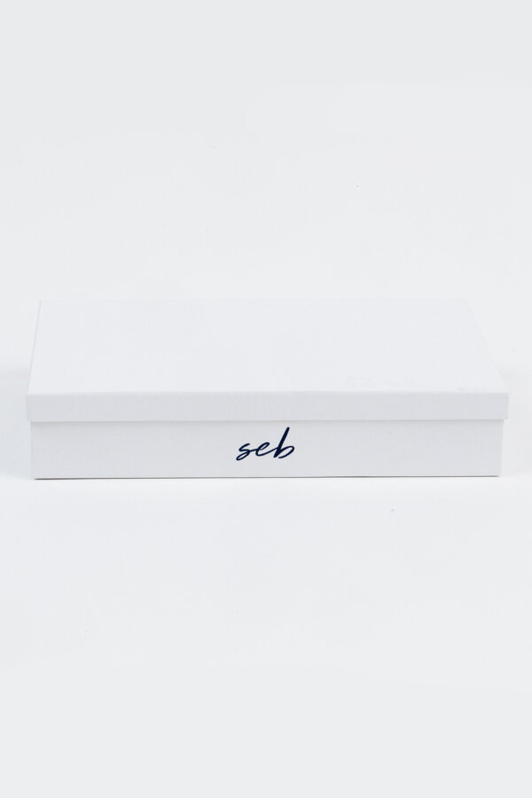 June1MaisonHaven-8802-art-box.jpg