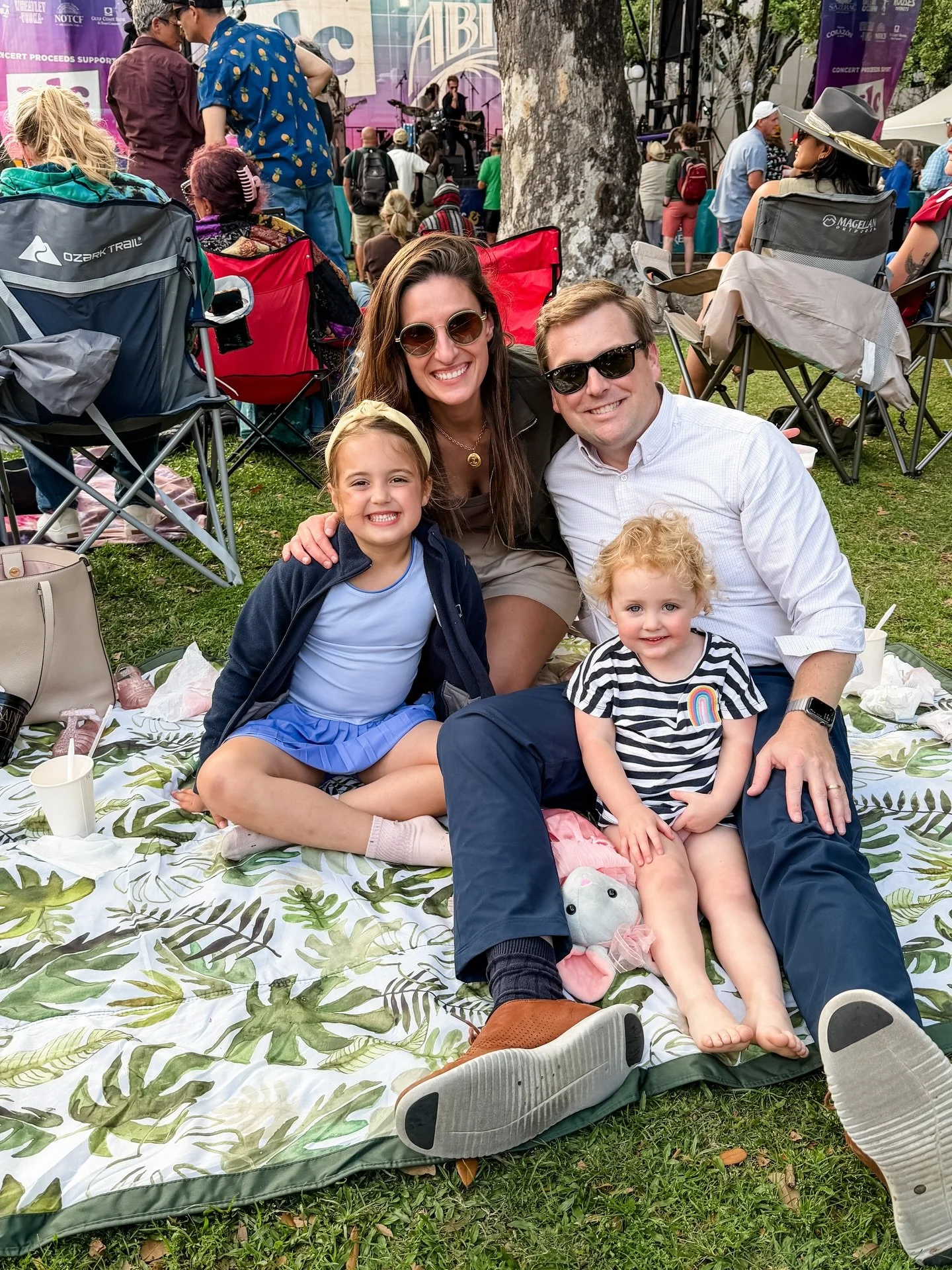 Music therapy is so real. 🎵 

We&rsquo;ve been living in absolute chaossss (understatement) these last few months&hellip;Ramsey and I are both knee deep in work craziness (all good things, coming soon!), under contract on our home and our new home/p