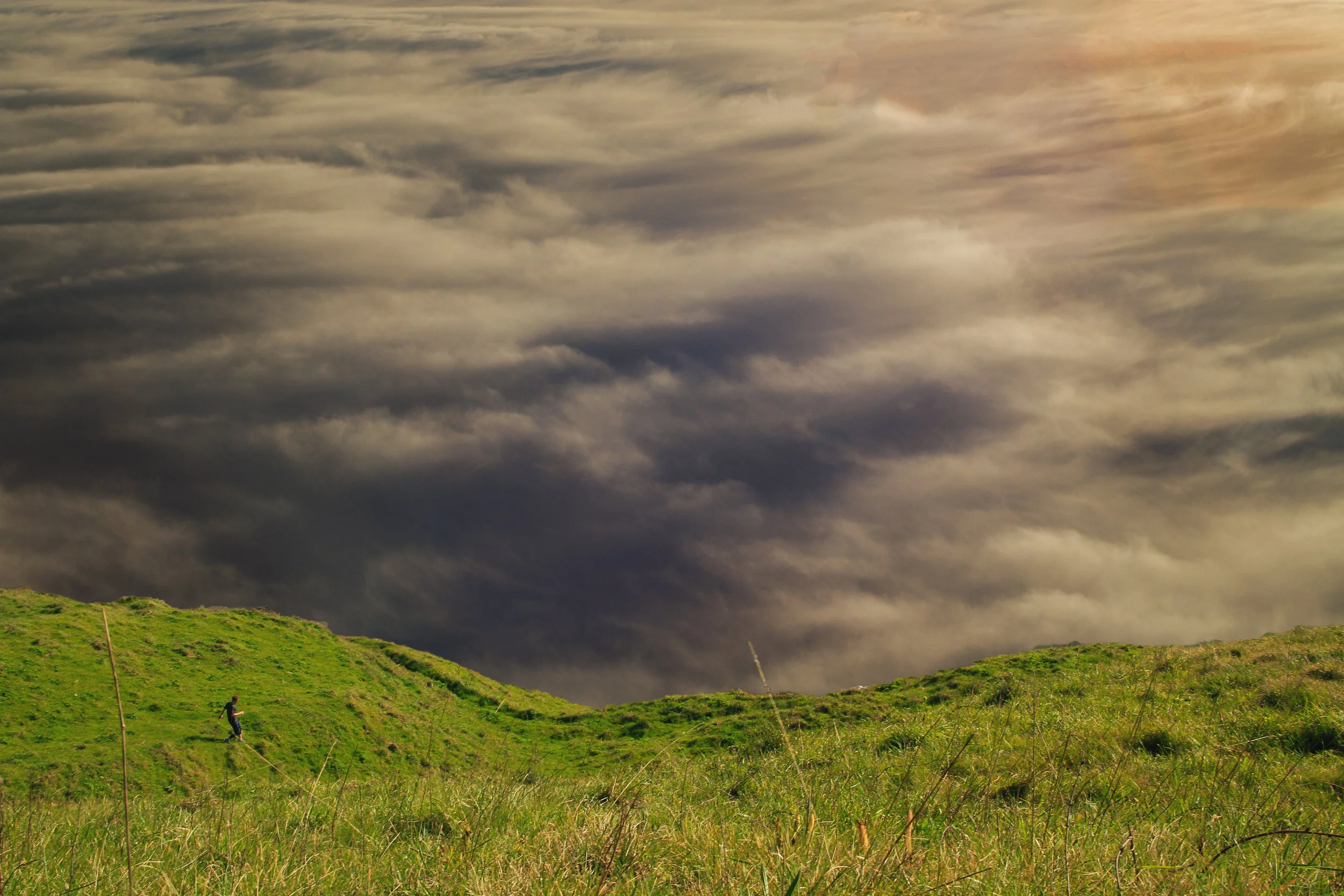 cloudwaves.jpg