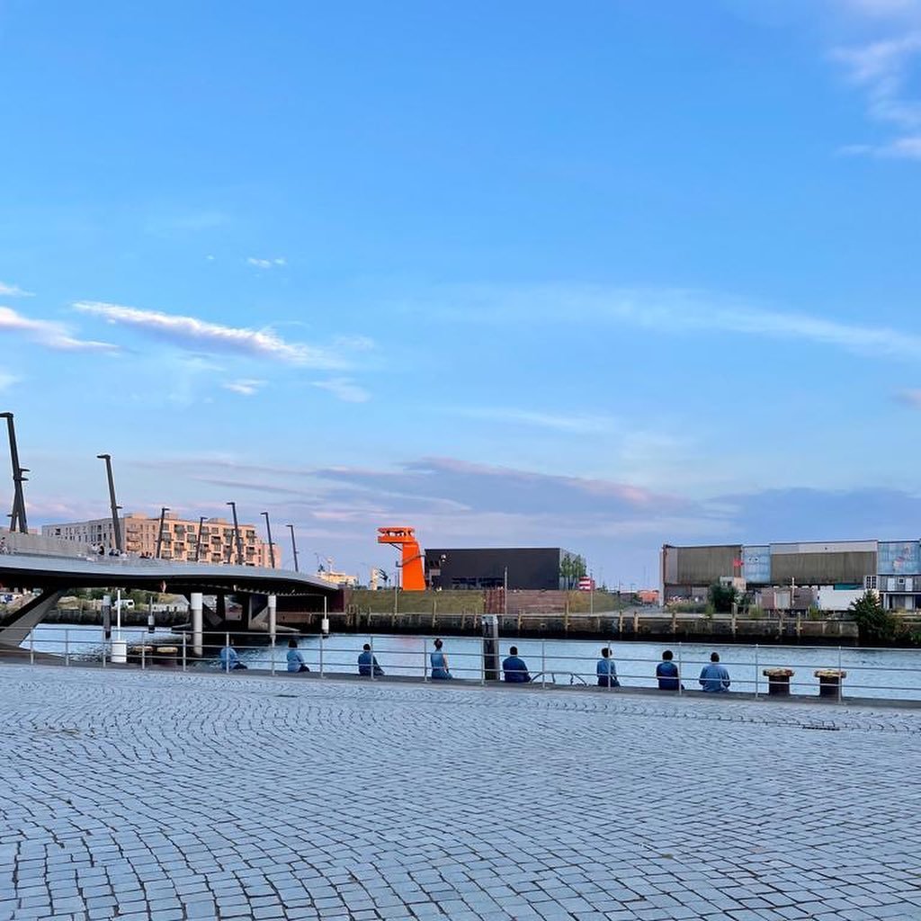 La derni&egrave;re de PORT &agrave; PORT - aujourd&rsquo;hui !

What a journey!

#derni&egrave;re #publicspace #hafenhamburg #portdelom&eacute; #performing #performingarts #devisedtheatre #kampnagel #internationalessommerfestivalkampnagel