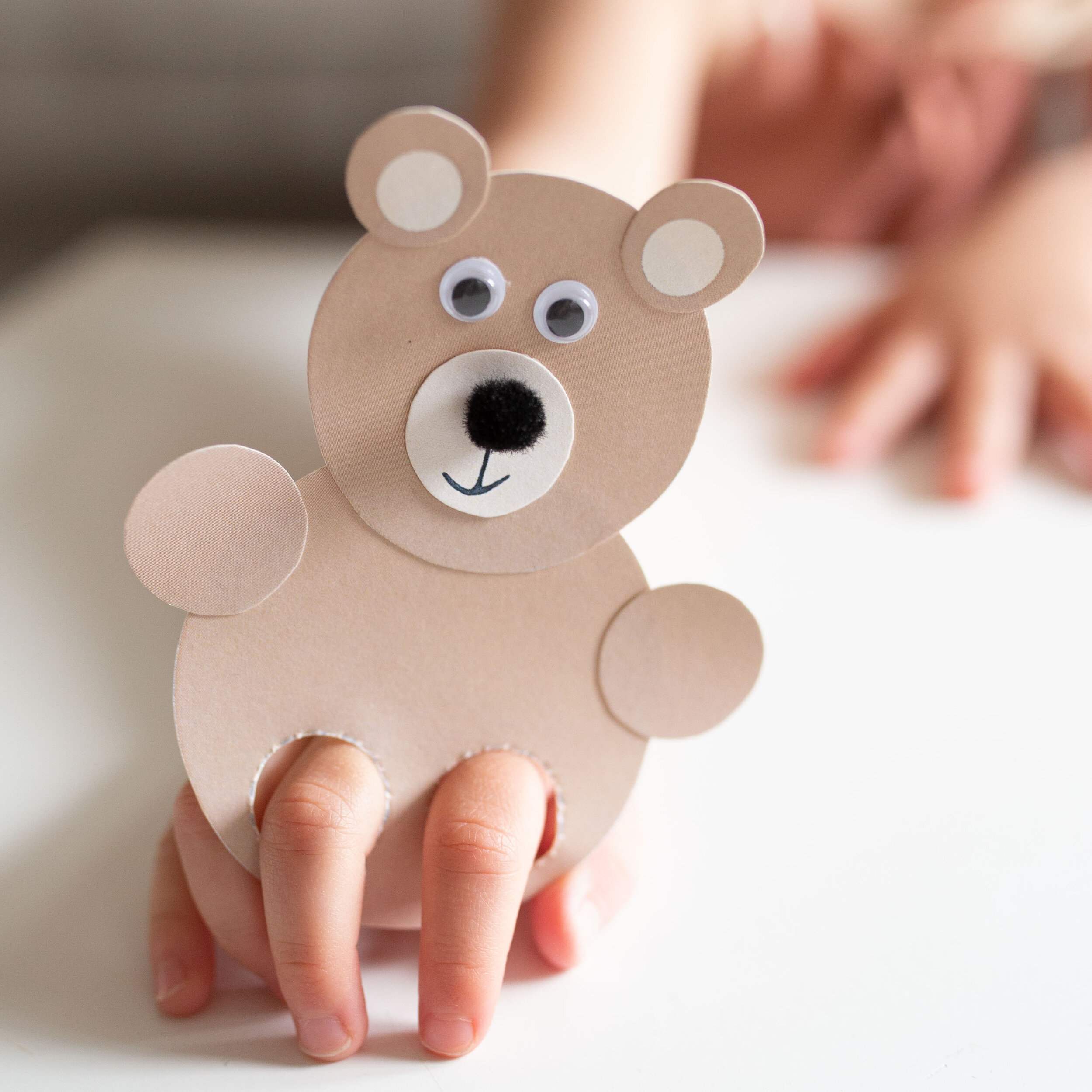 easy bear cub finger puppet craft for kids - free printable — emelbe ...