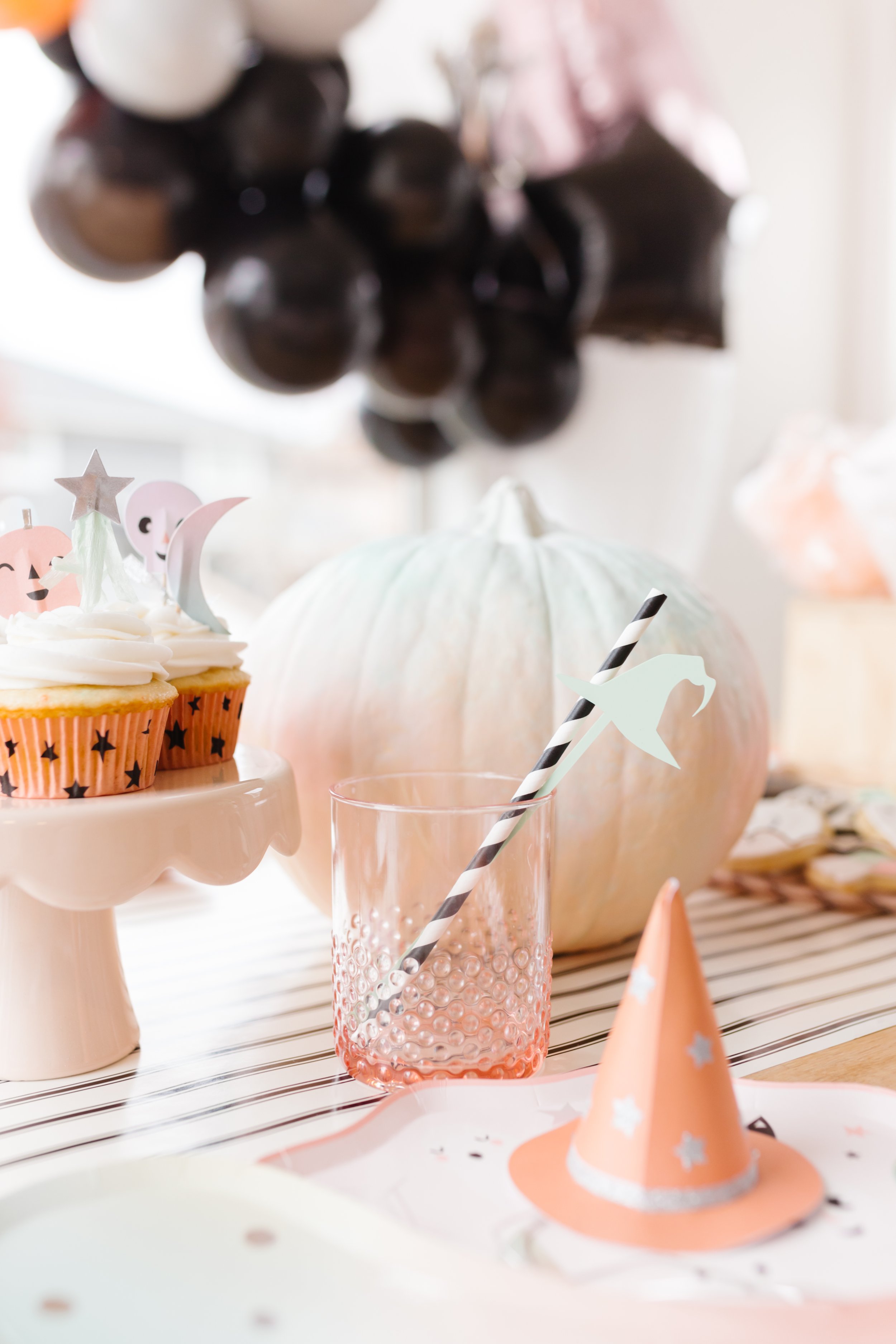 cute pastel halloween party!