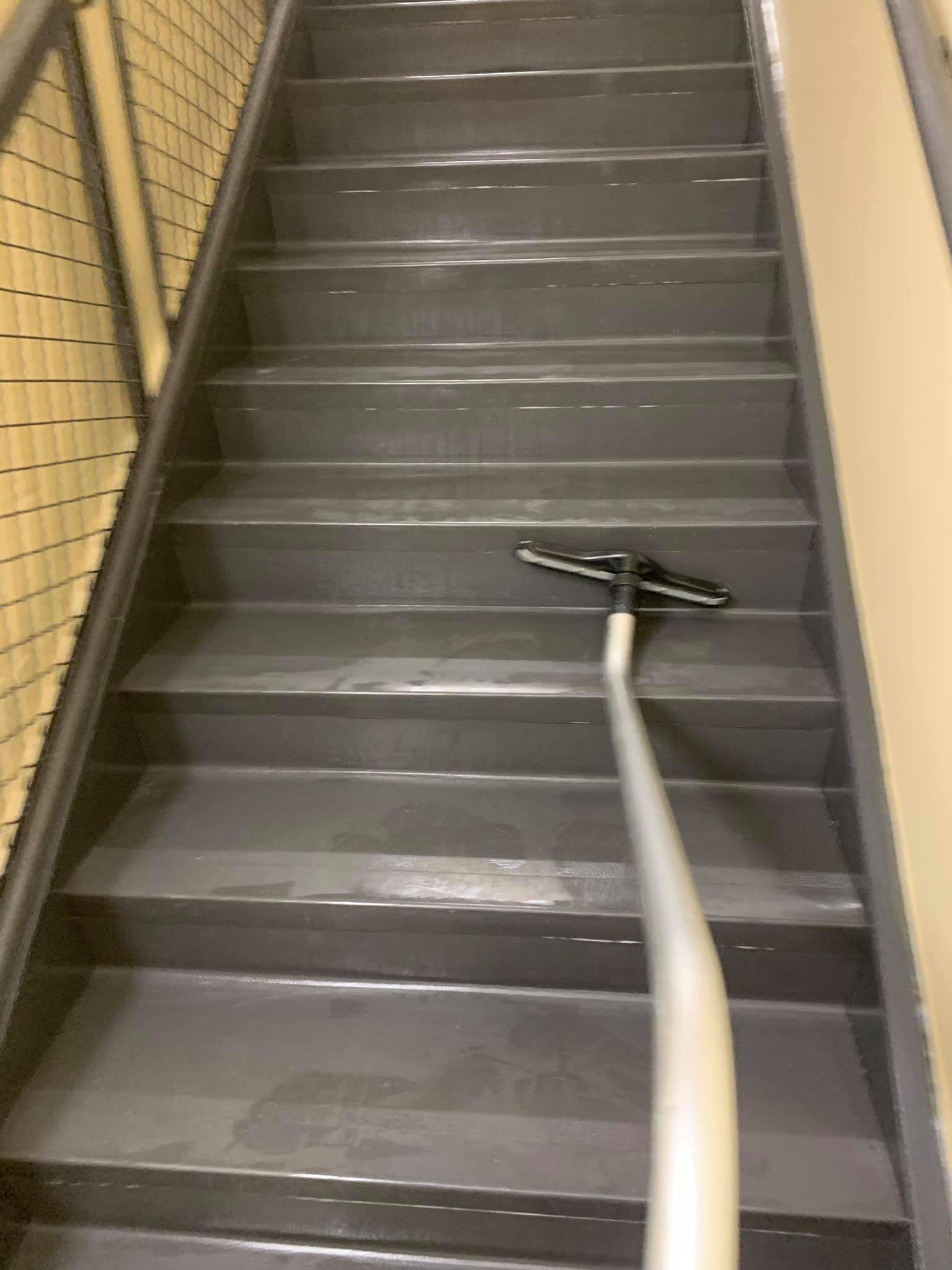 stairsVac.jpg