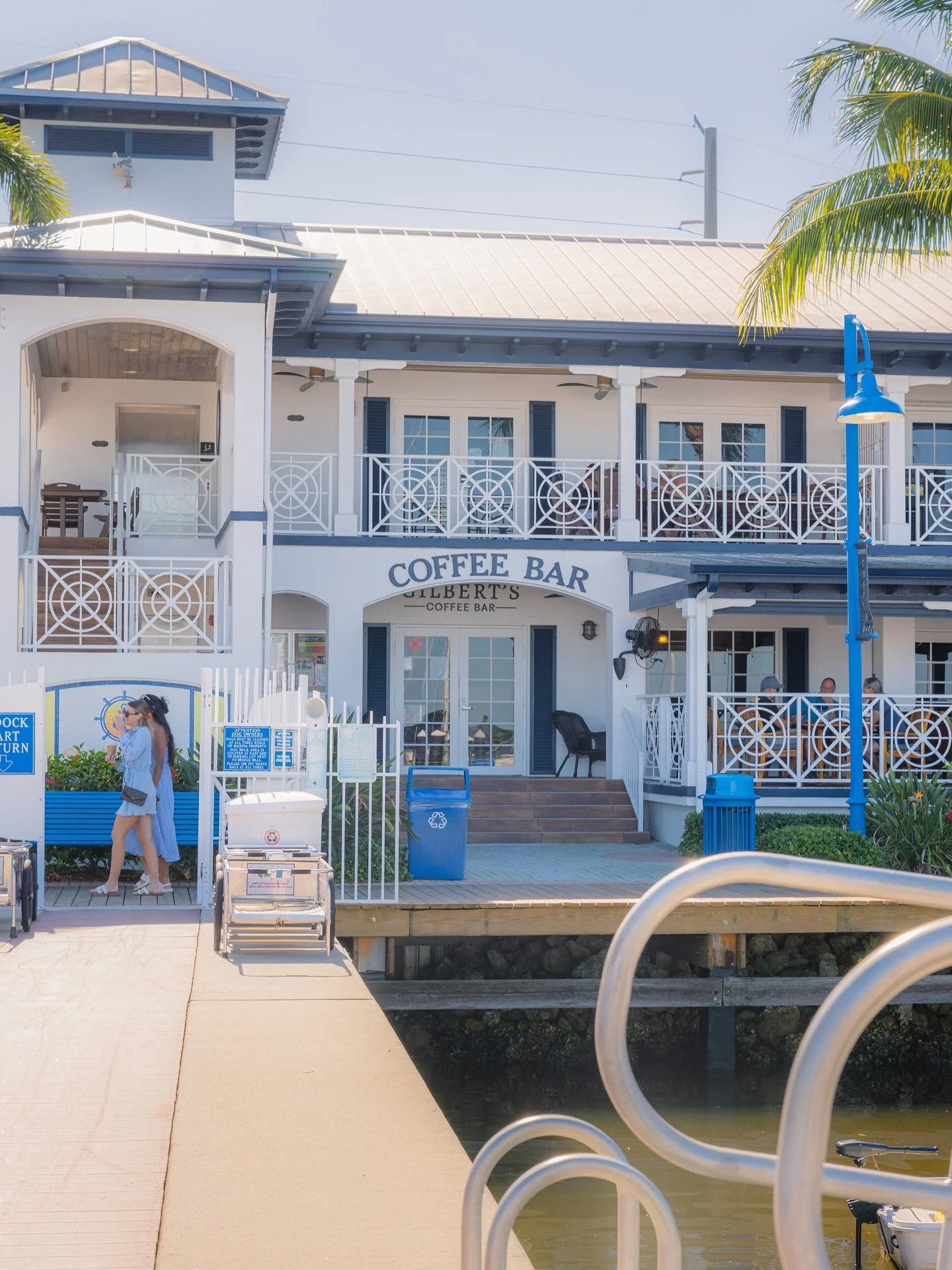 Great morning for a sugar-free coconut latte π₯₯
We have peanut butter fluff poptarts from @moemuffins today at Sunset Bay π 
Tonight from 6-9 @earth2jake22 will be back on our porch overlooking the river, and tomorrow night @crisnalex will be play