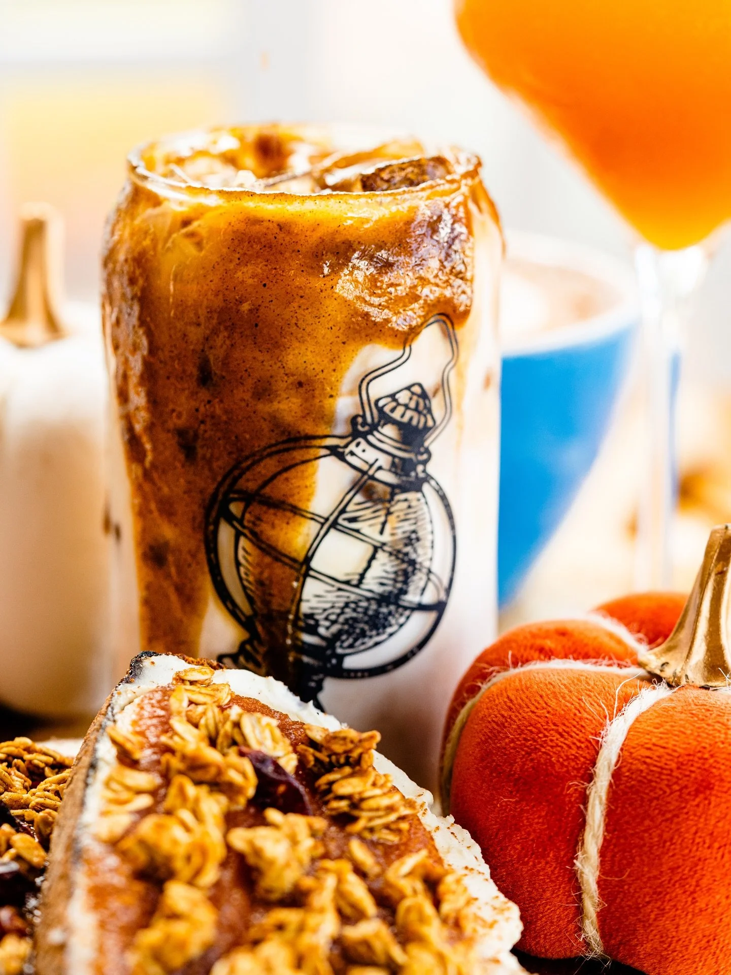 It’s that time….our fall seasonal menu is back! Featuring our Pumpkin Pie Latte, Sugar Free Pumpkin Latte, Pumpkin Chai & Pumpkin Pie Toast, all made with our house made pumpkin sauce using real pumpkin π 
And in Port Salerno, our