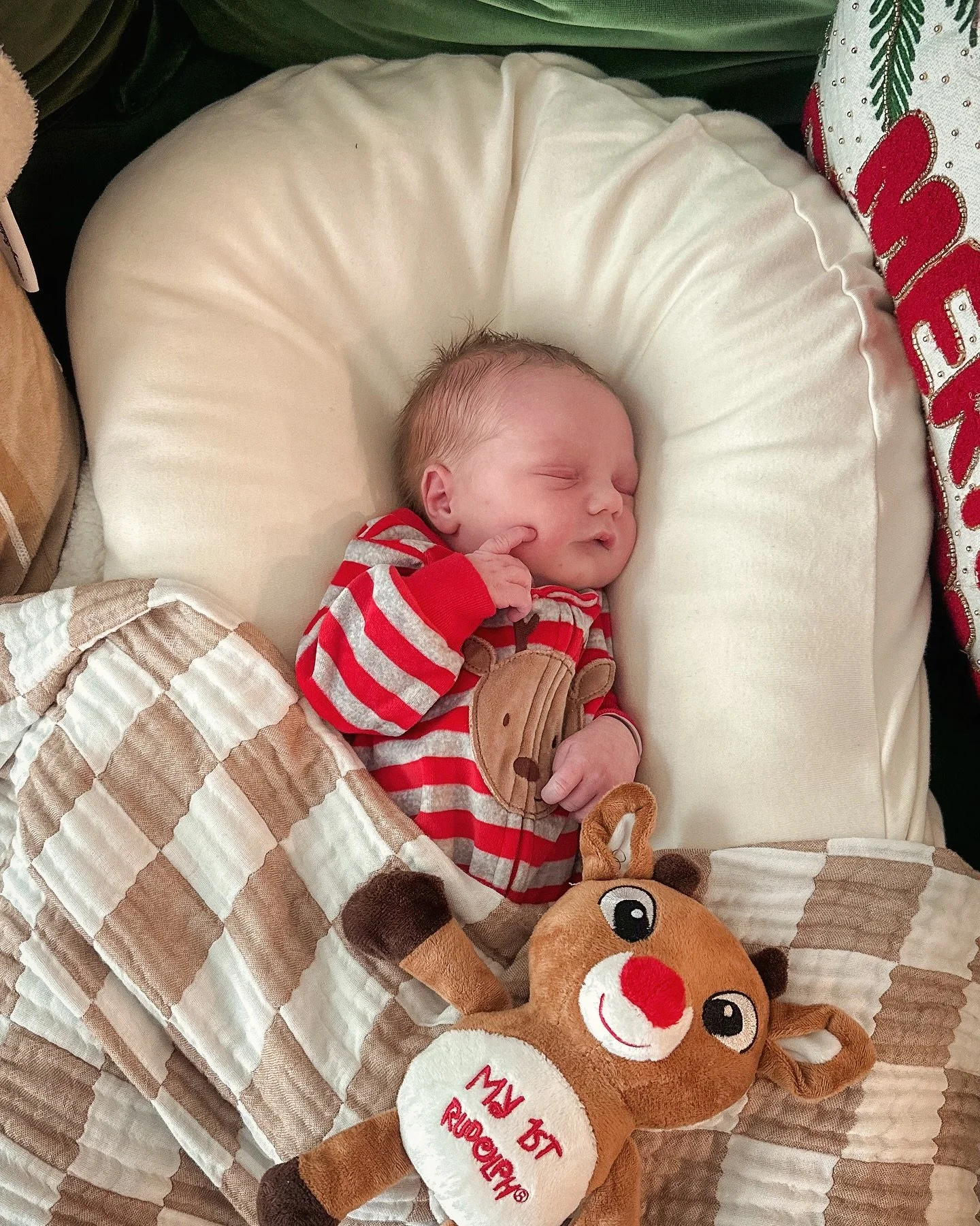 A big welcome to the newest member of the Gilbert&rsquo;s crew.
Felix Rogan was born Wednesday morning, just as dawn broke.
Mom and Felix are home, happy, and healthy.