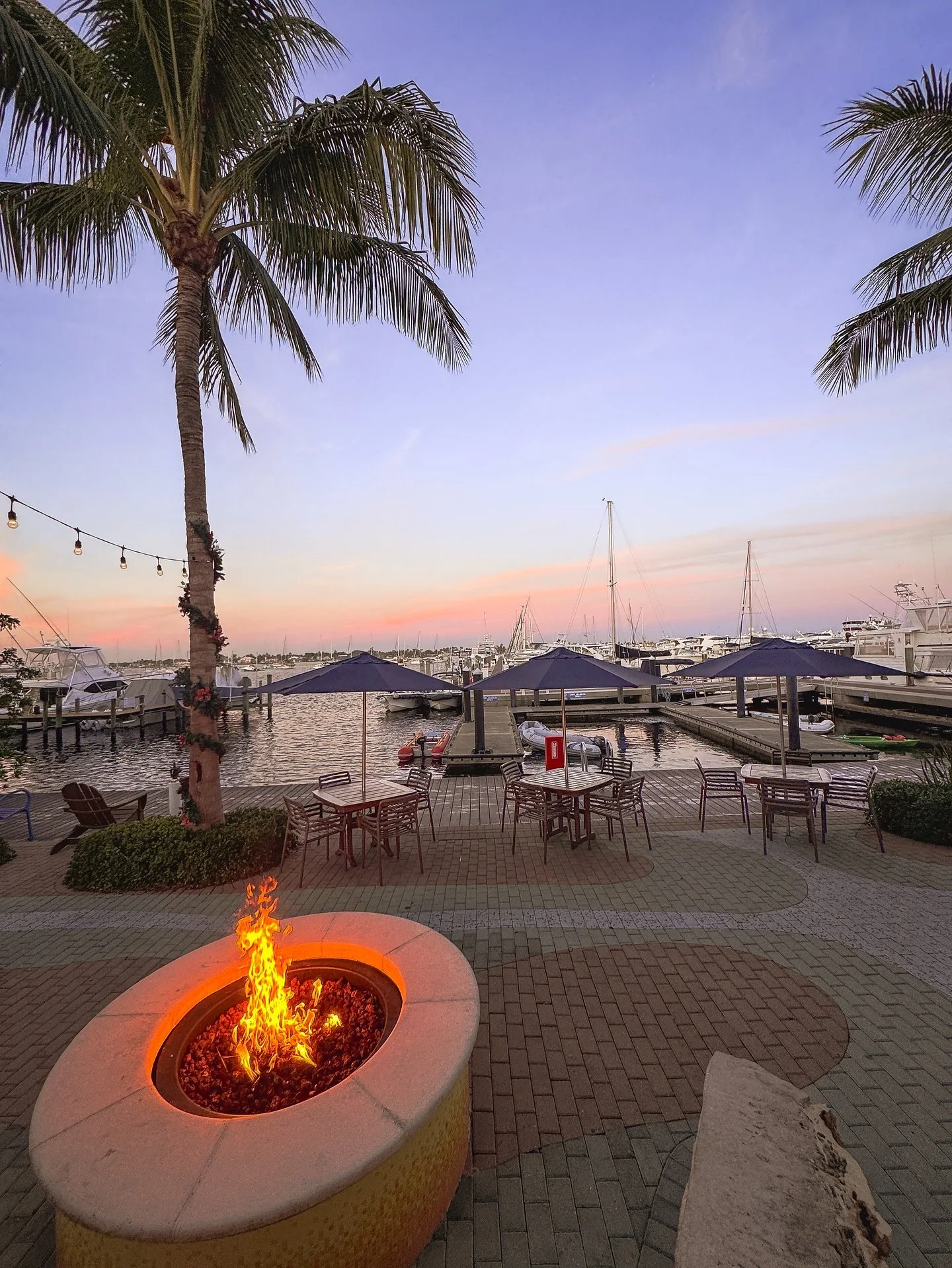 Complimentary hand warmers this morning with the purchase of any hot beverage!