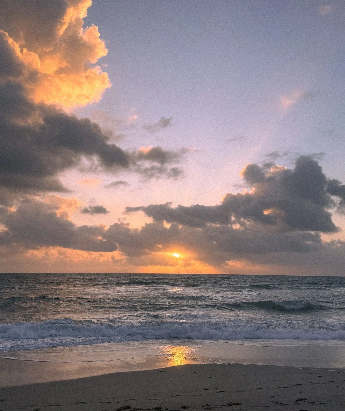 Happy Easter!
Both locations are closed today