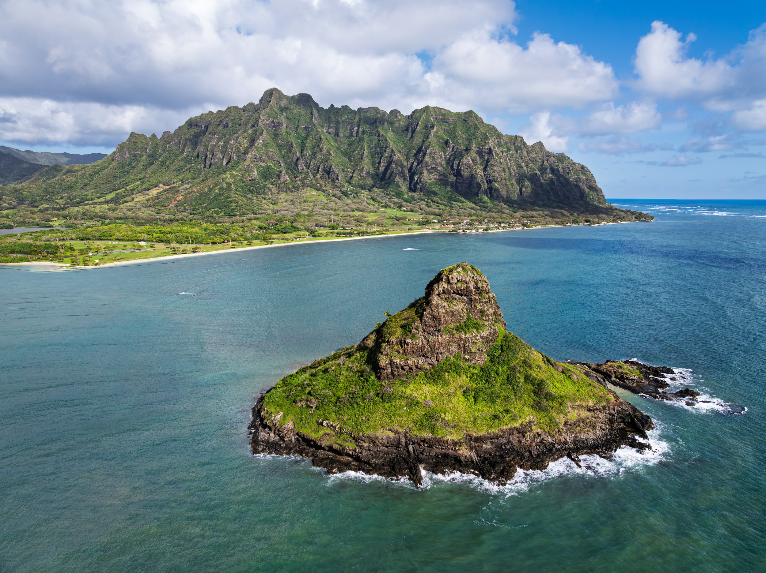 Hawaii drone 4x3.jpg