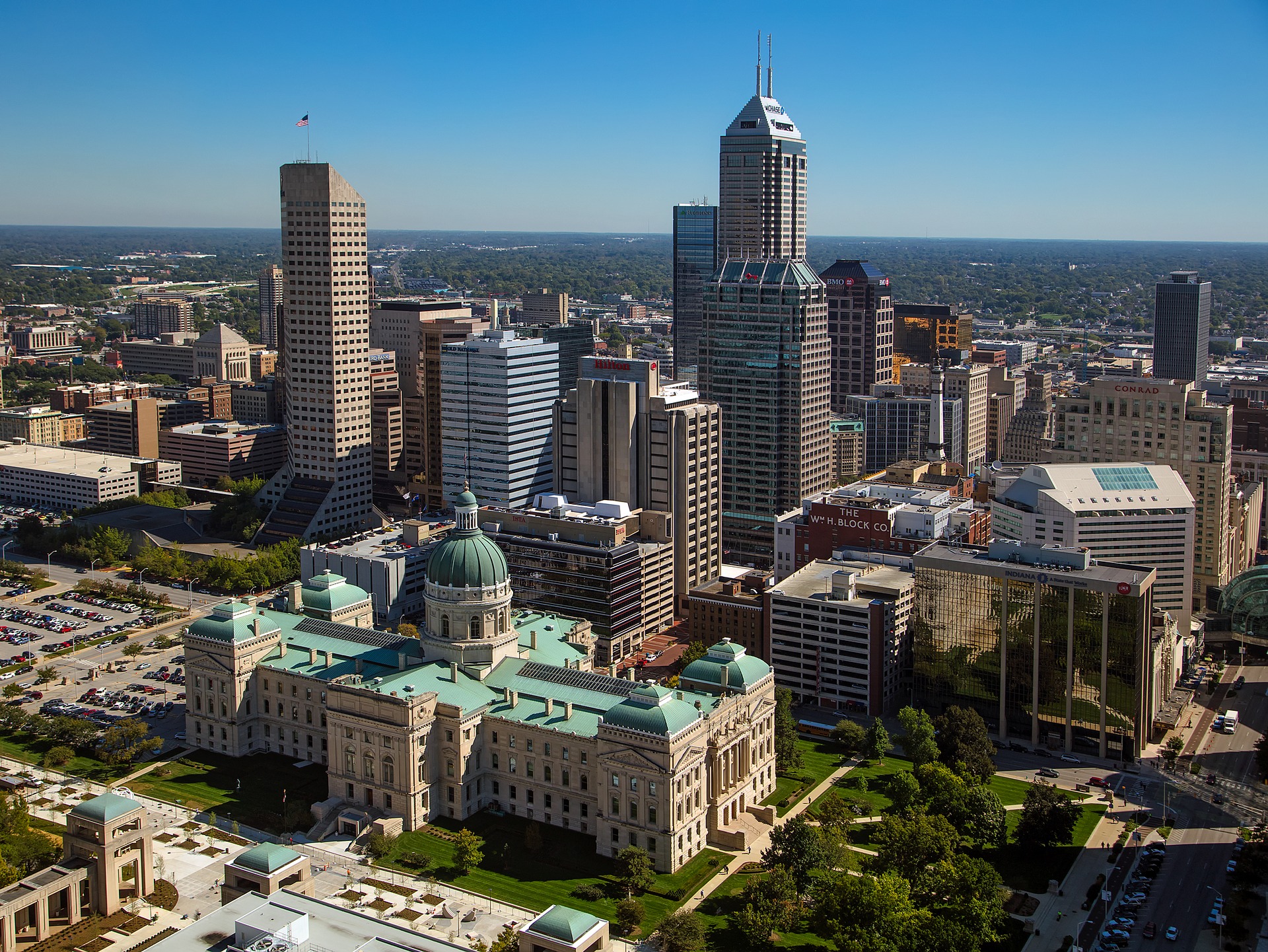 indianapolis-1872528_1920.jpg