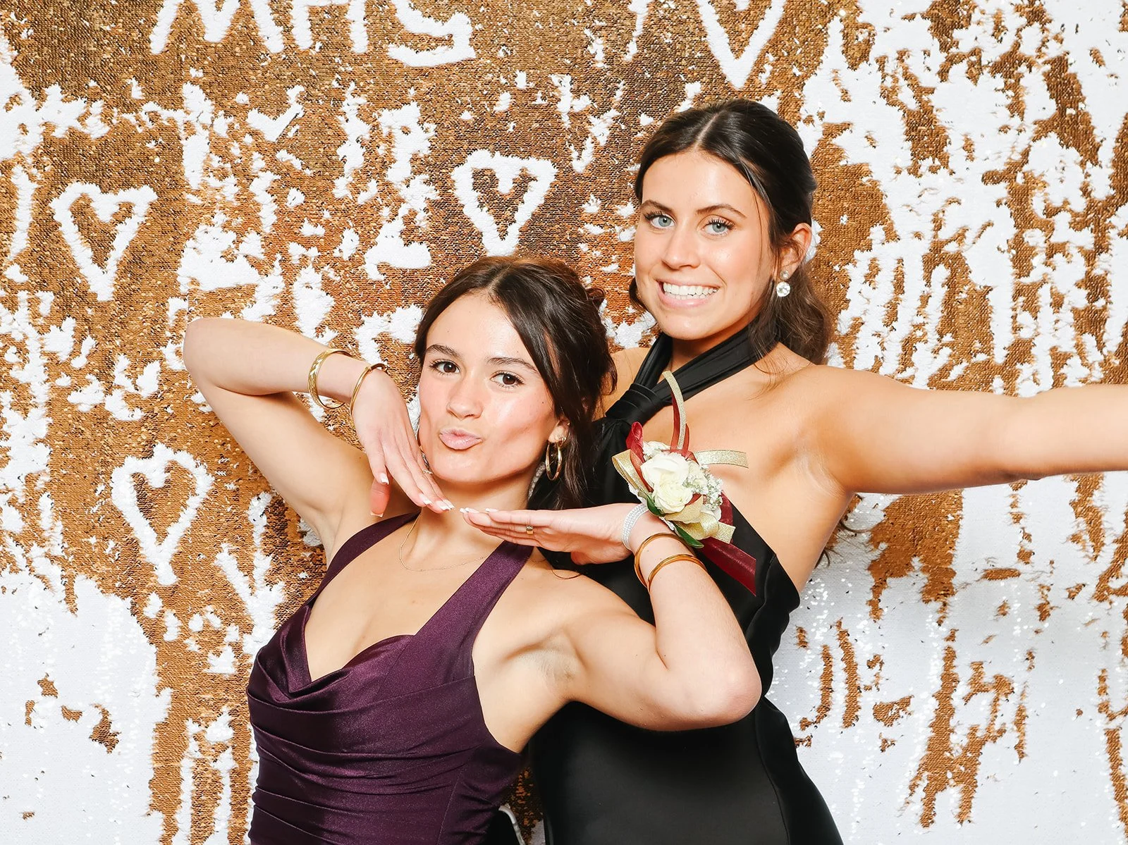 Millis-Highschool-Prom-PhotoBooth-3.jpg