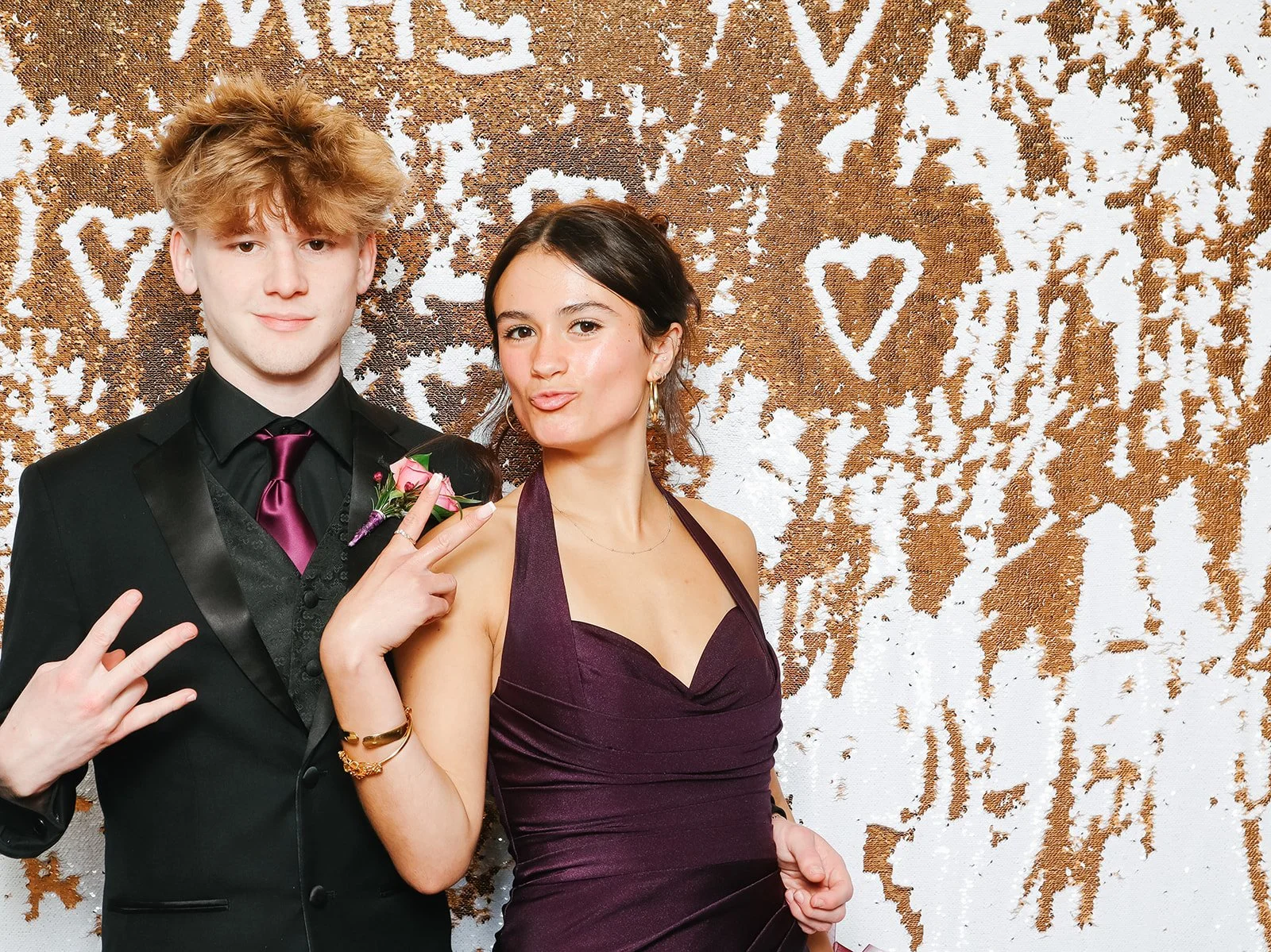 Millis-Highschool-Prom-PhotoBooth-8.jpg