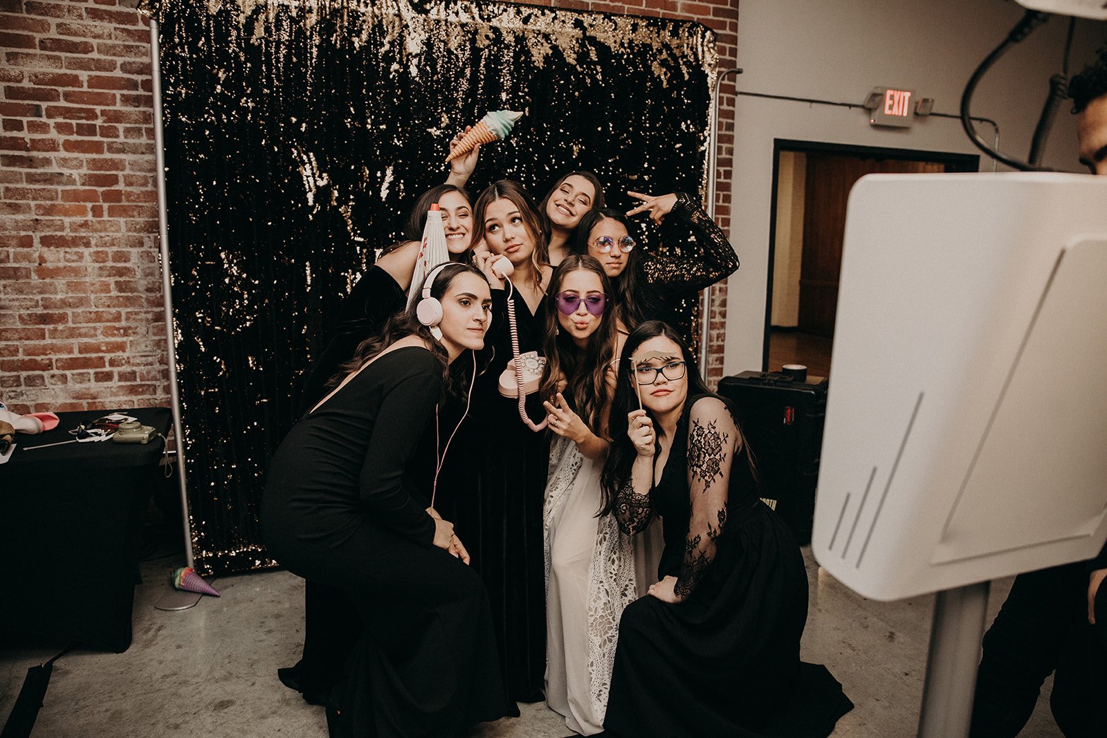 The Ultimate Guide to Photo Booth Placement at Your Wedding — Luxe ...