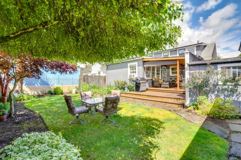 ext rear_3015 NE 47th Ave_006_lowres.jpg