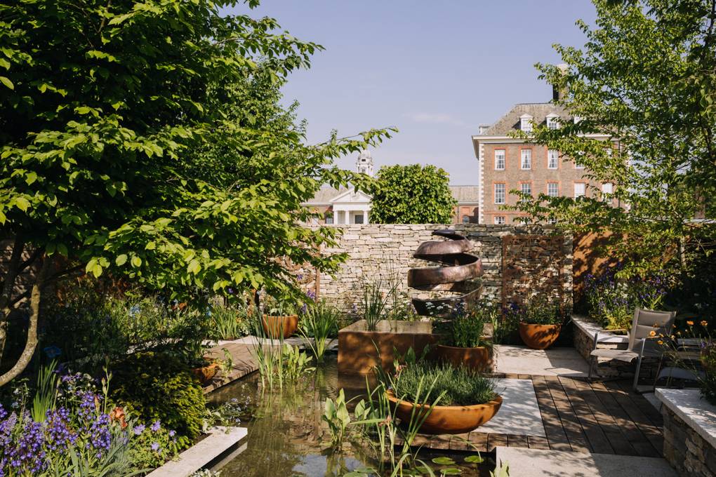 The Silent Pool Gin Garden designed by David Neale.