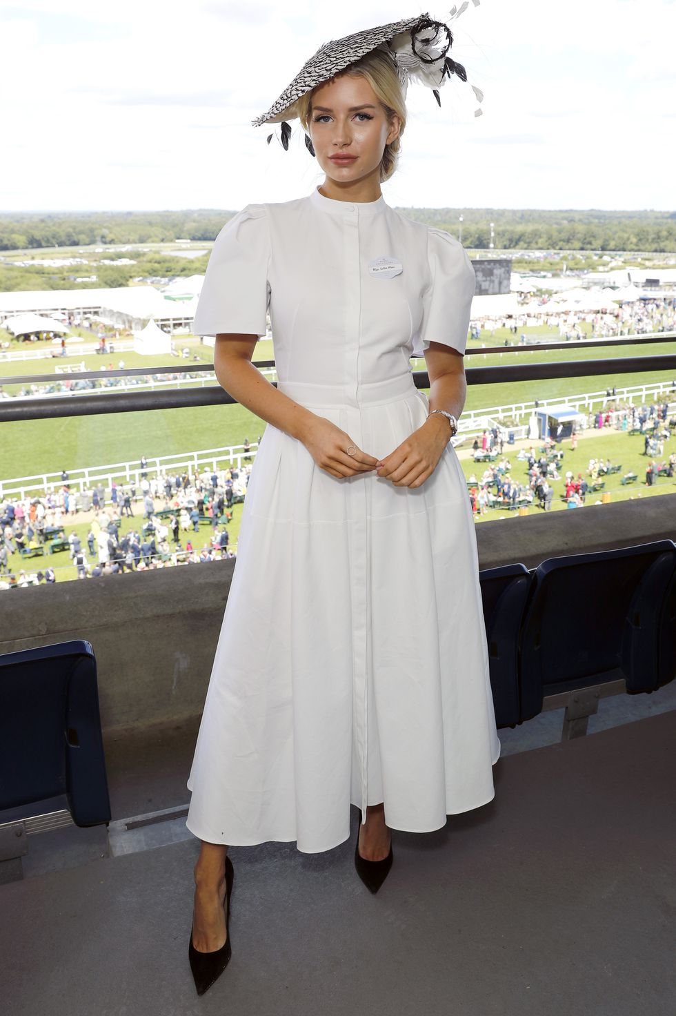 lottie-moss-attends-longines-host-vips-in-their-private-news-photo-1157353942-1561122586.jpg