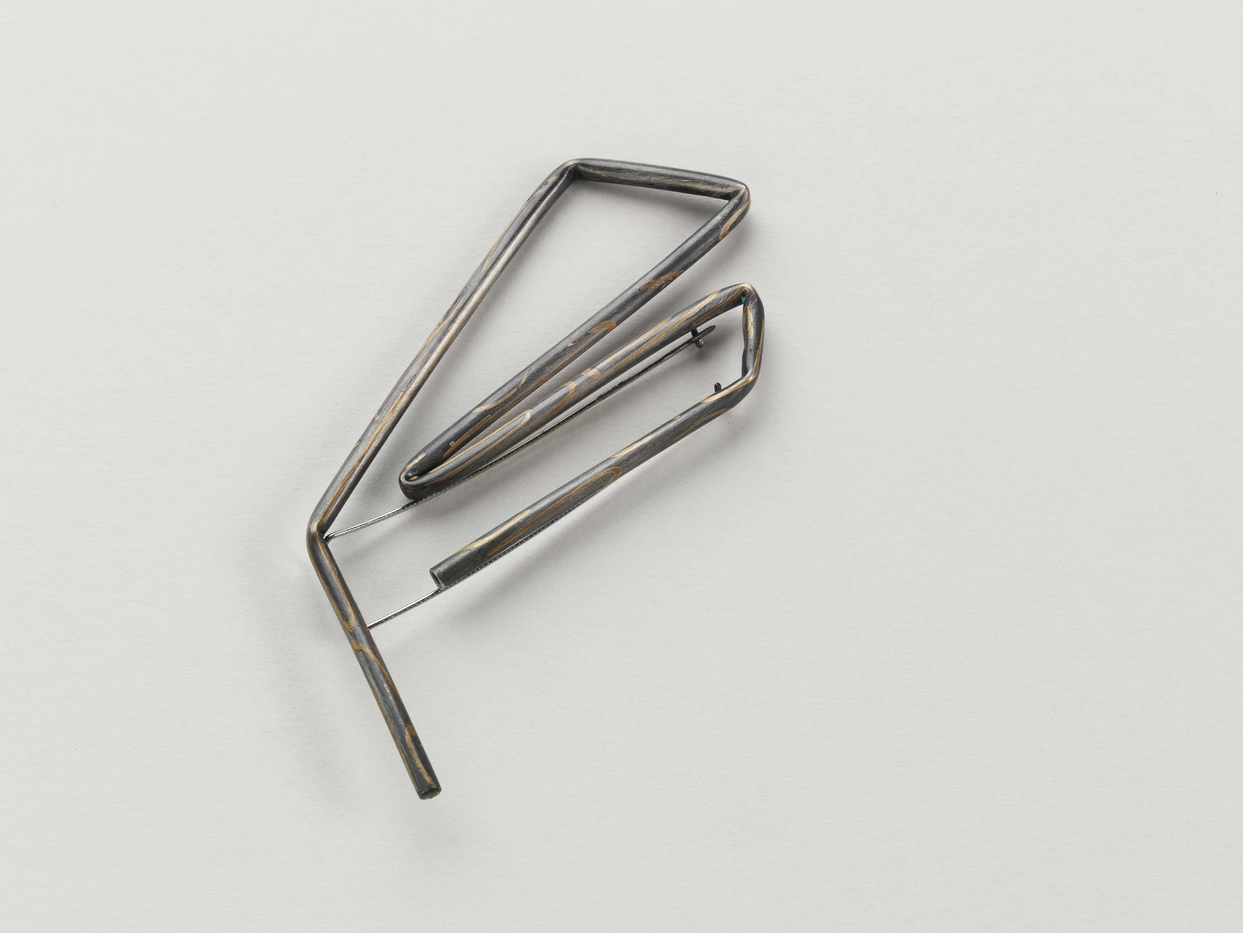 ‘Untitled’ Wire Inlay Brooch; Sterling Silver, 9 carat Gold, Sapphires, Steel pin