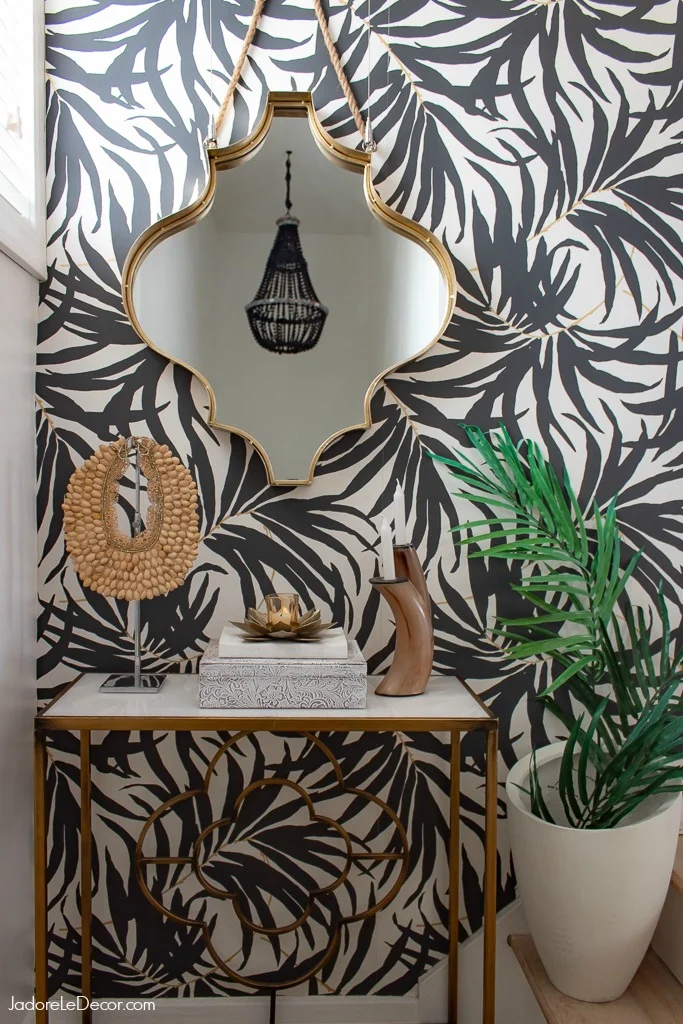 www.JadoreLeDecor.com | Follow along as I reveal this quick and easy hallway refresh. | #Oneroomchallenge