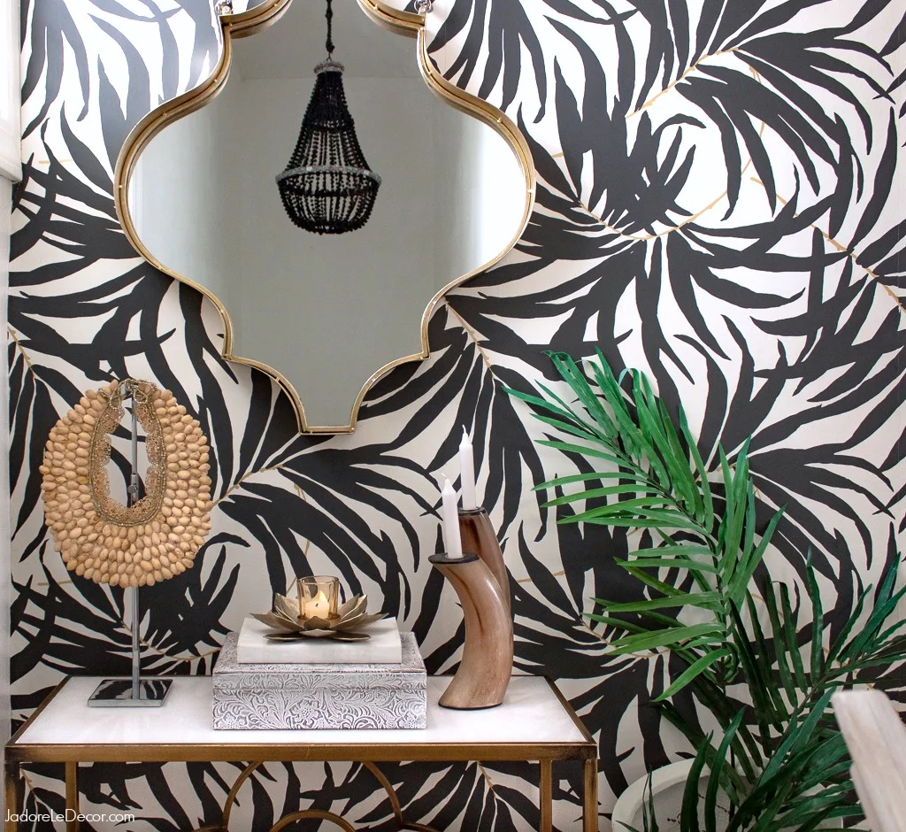 www.JadoreLeDecor.com | Follow along as I reveal this quick and easy hallway refresh. | #Oneroomchallenge project refresh.