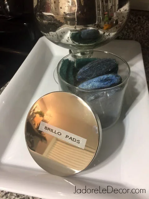 www.JadoreLeDecor.com | Small Kitchen Organization | www.JadoreLeDecor.com