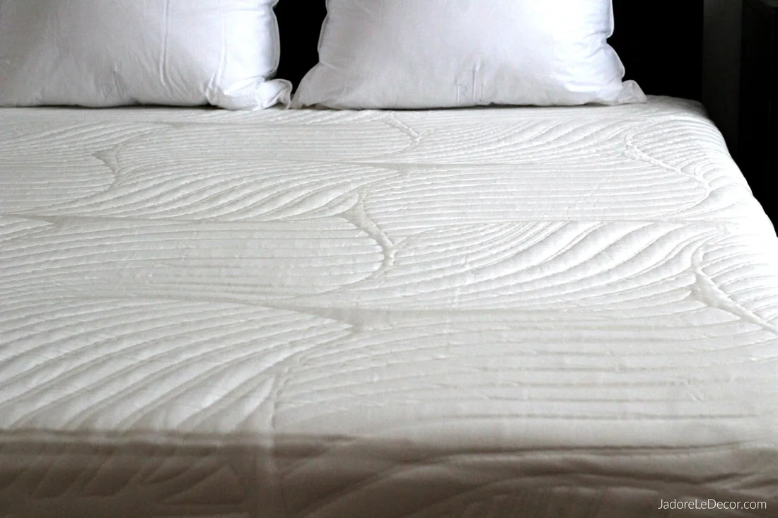 www.JadoreLeDecor | Resolve to Sleep Better in 2018 with Voila Hybrid Mattress | Mattress review| Small bedroom | Small space living
