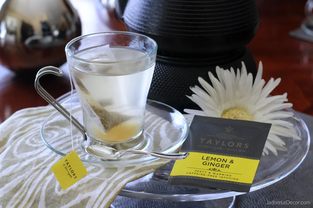 www.JadoreLeDecor.com | Creative use for a bit of extra space in your small kitchen. How does a tea & coffee bar sound? | Small space makeover | Coffee & Tea bar | Small closet | Small pantry | Closet coffe bar