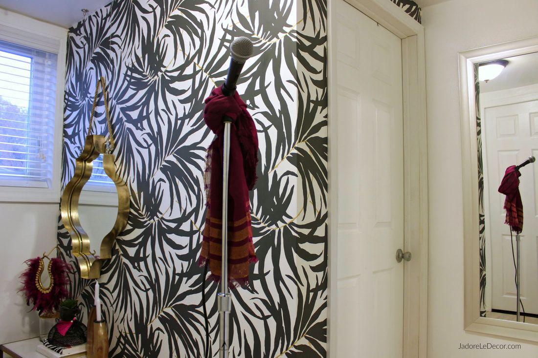 www.JadoreLeDecor.com | One Room Challenge: Revealing a Hidden Gem in the Home See how we transformed this simple hallway into what is now a brilliant gem in our home. | Small Space Makeover | Hallway Refresh