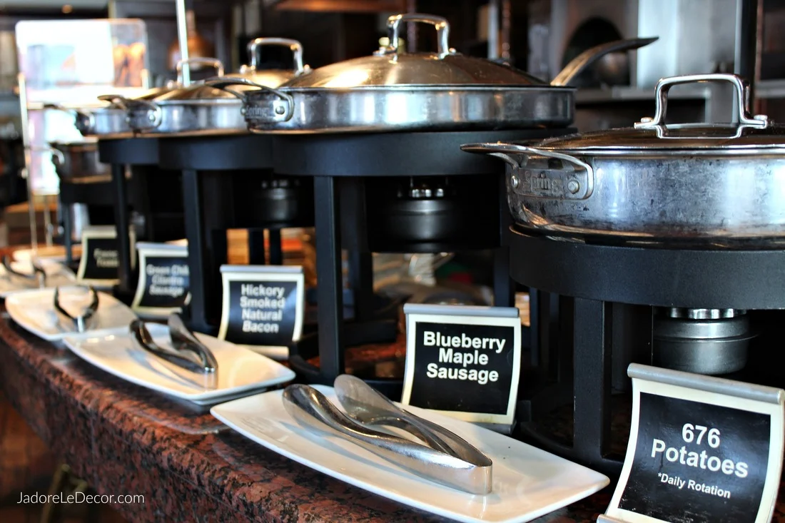 www.JadoreLeDecor.com | A review of the buffet brunch at the elegantly appointed 676 Restaurant & Bar | Chicago Brunch Restaurants | Food & Entertainment