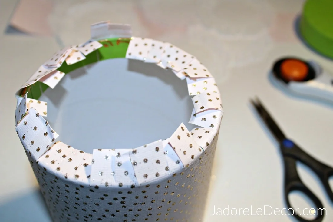 www.JadoreLeDecor.com | Wow your besties with this DIY Nails & Cocktails gift box filled with lots of goodies! Perfect for a Girls-Night-In. | Gifts | DIY | Entertainment