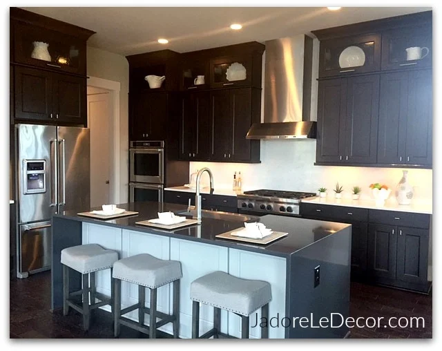 www.JadoreLeDecor.com | Steal tips from large-scale models homes for your small space. | Model Home Tours | Design Inspiration