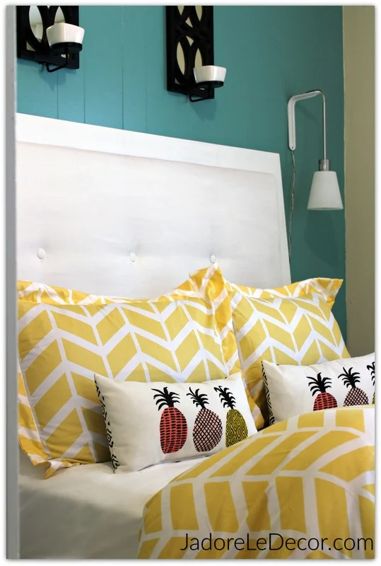 www.JadoreLeDecor.com | A historical family home gets a proper guest room | Small Space Living | Guest Room Makeover