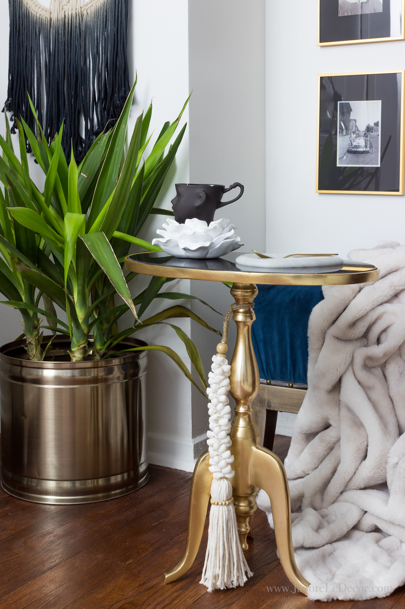 Part 2 of a 2-part series that defines what global bohemian chic is and shows you how to curate the look at home. | www.jadoreledecor.com/blog