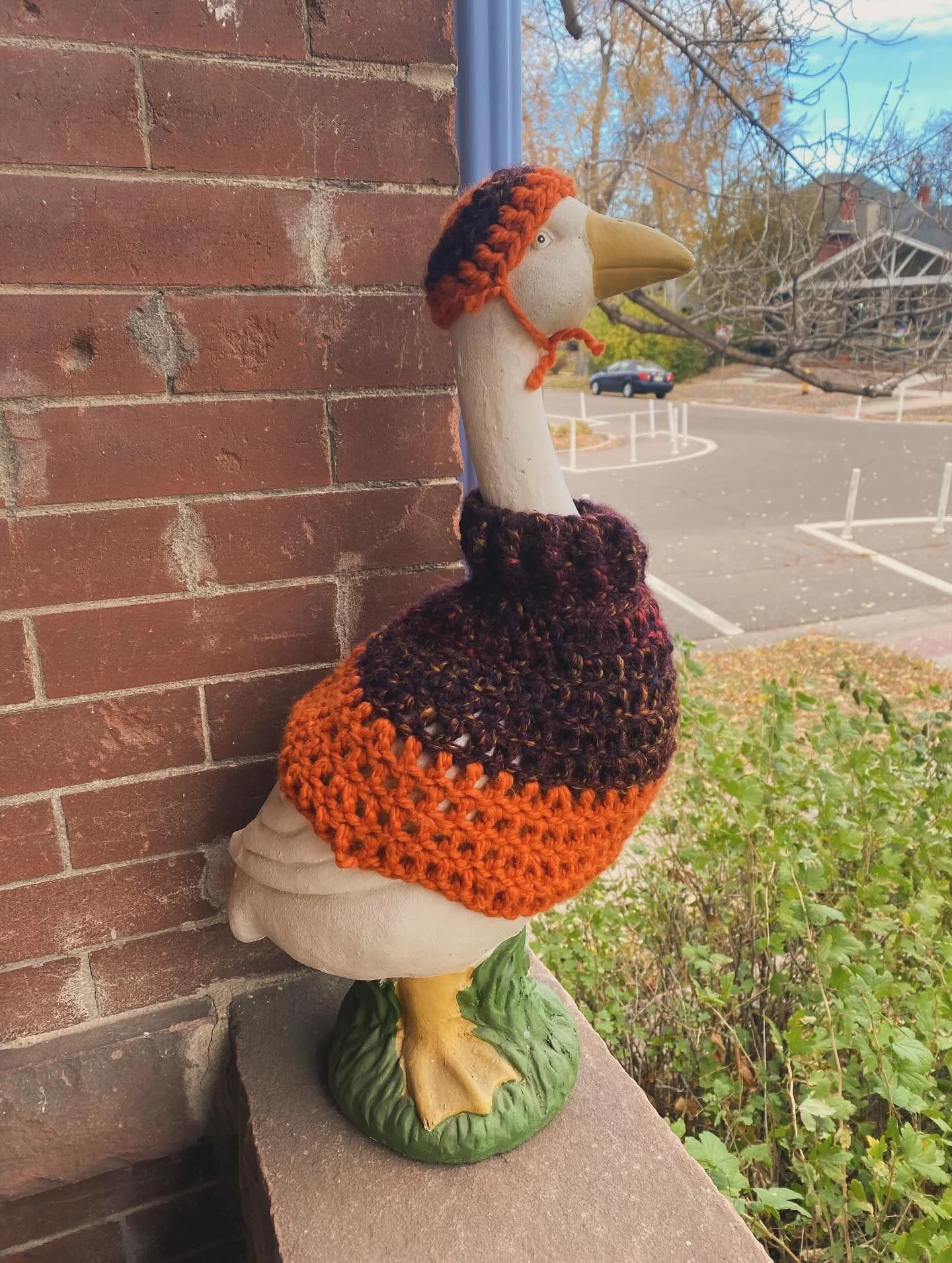 Sweater weather 🍁🍂
#GrannyAnnie #crochetallday